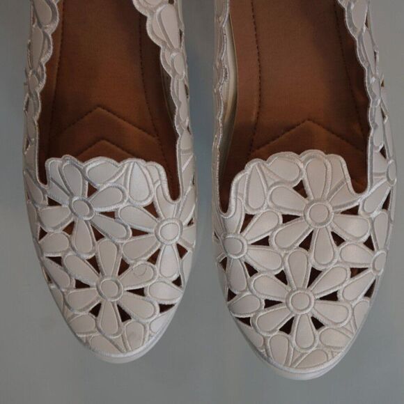 HEAWISH Womens Daisy Flower Ballet Flats Slip On Shoes Sz 11 White - Picture 12 of 12